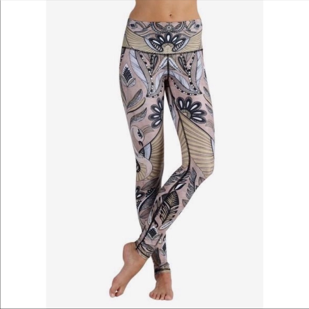 Yoga Democracy small high waist yoga leggings